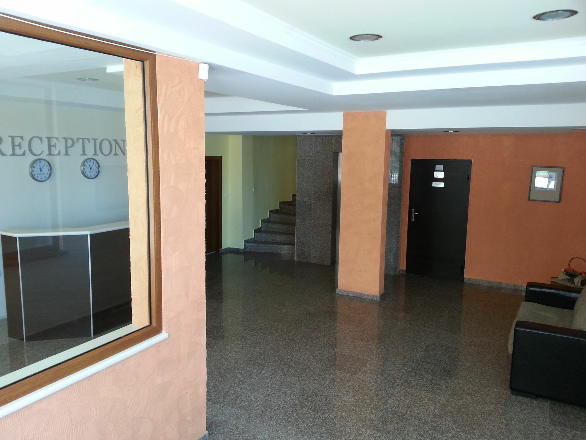 Menada Sea Regal Apartments Pantai Sunny Bagian luar foto